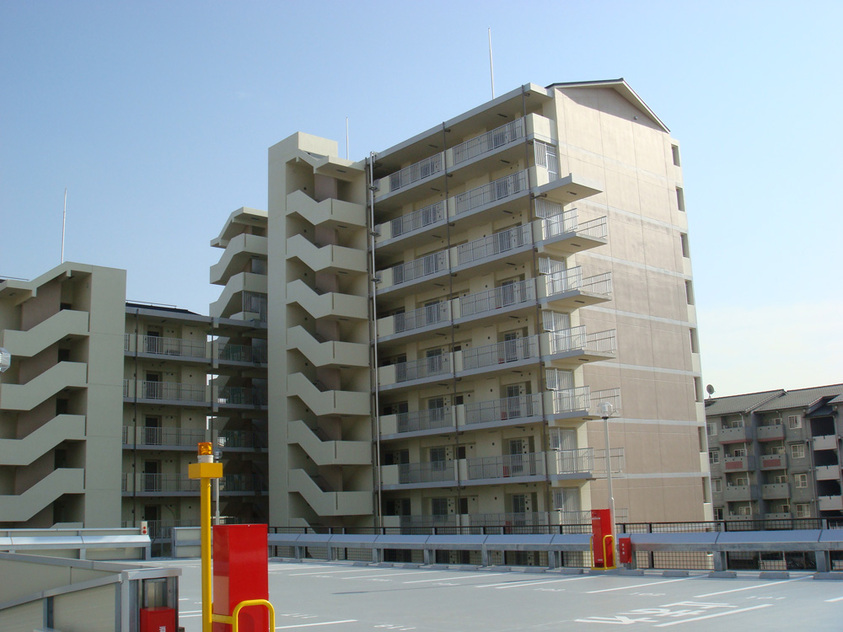 市営春野団地(仮称)建設(電気設備第二期)工事の施工