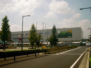 浦和美園駅東口照明灯設置工事の施工