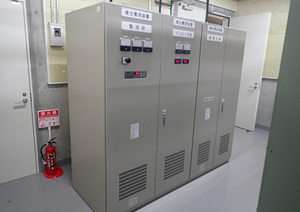 埼玉県地上系防災行政無線川越比企地域振興センターほか支部・県土等電源設備再整備工事の施工